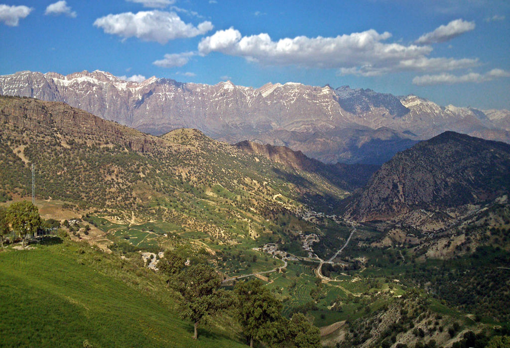 قلل دنا.jpg | کوه دنا | سی‌سخت